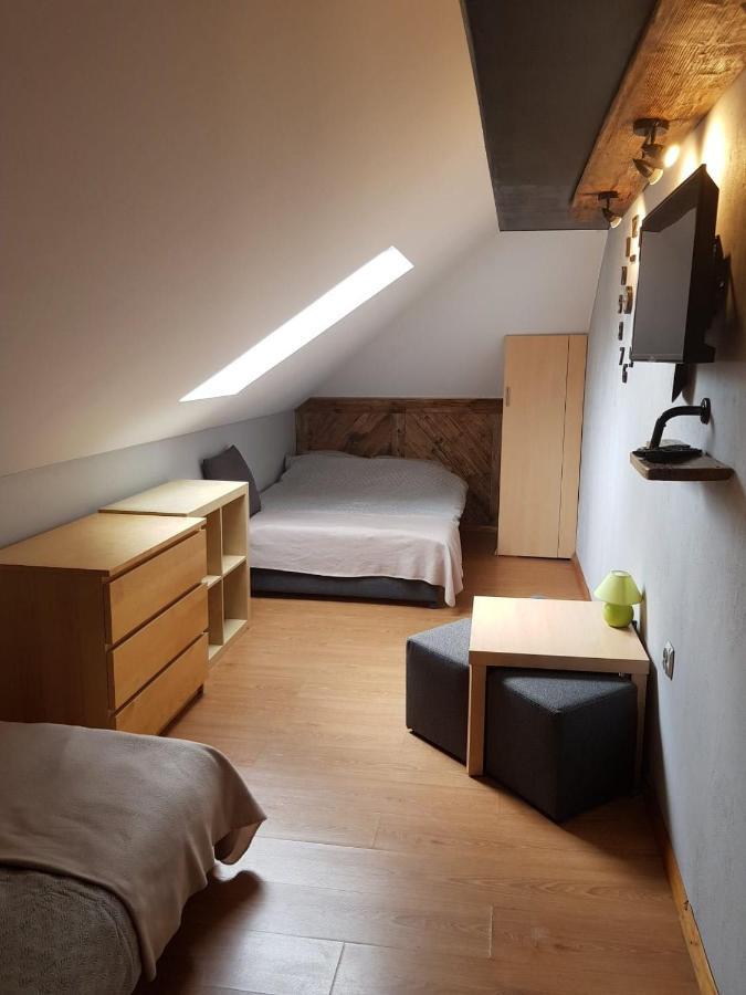 Na Stawach Guest House Stryszow Exterior photo