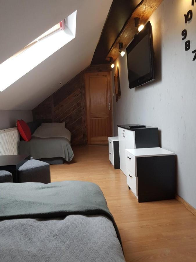 Na Stawach Guest House Stryszow Exterior photo
