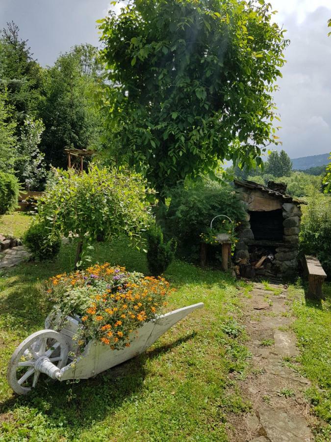 Na Stawach Guest House Stryszow Exterior photo